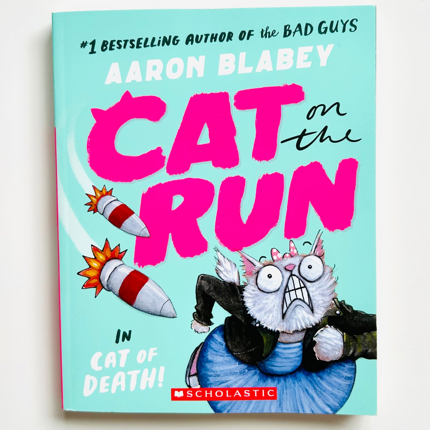 Cat on the Run in Cat of Death! (Cat on the Run #1)