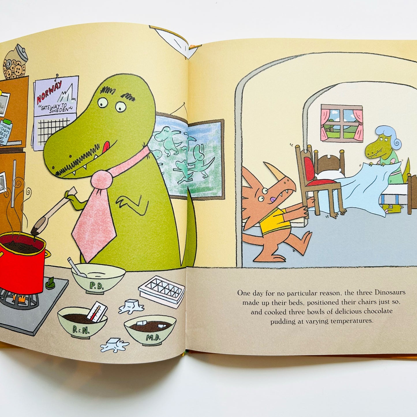 Goldilocks and the Three Dinosaurs: As Retold by Mo Willems