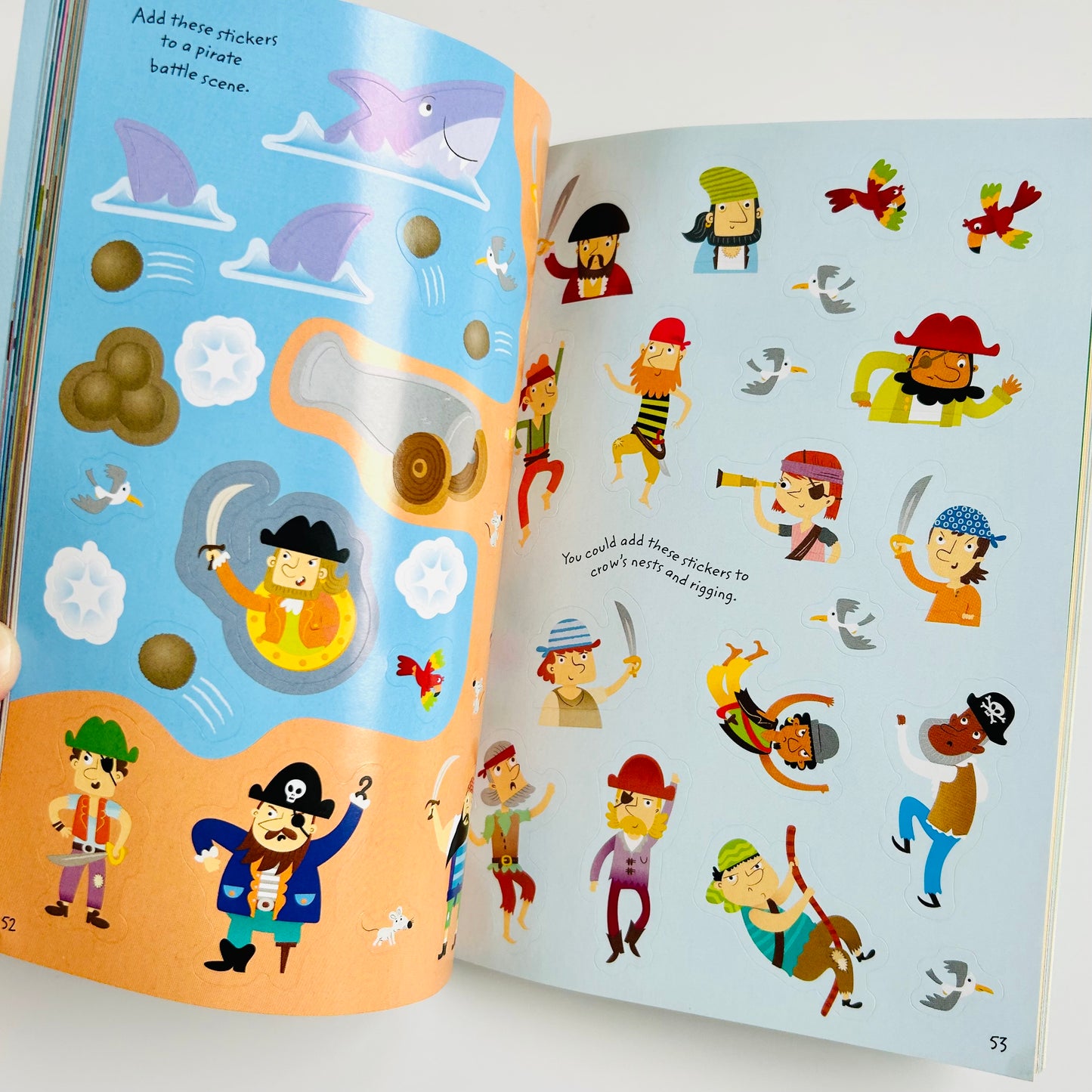 Usborne: 1000 Pirate Stickers